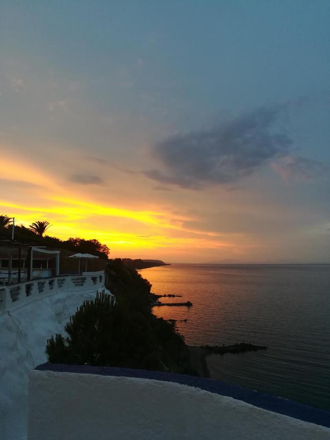 Koralli Beach นิโฟเรกา ภายนอก รูปภาพ